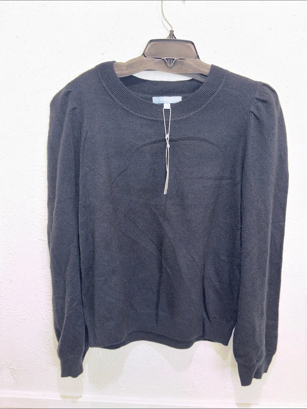 Antonio Melani Cushion Crew Cashmere Crew Neck Sweater Size Large NWT
